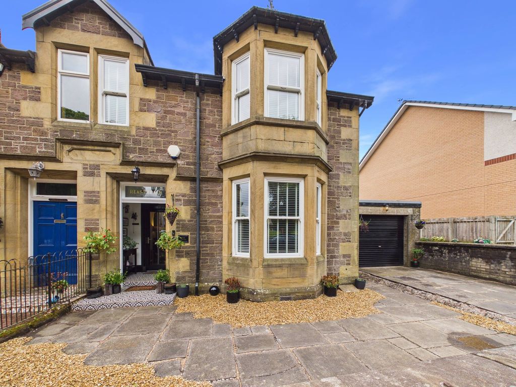 Property photo 1 of 26 Main 132 Hyndford Road