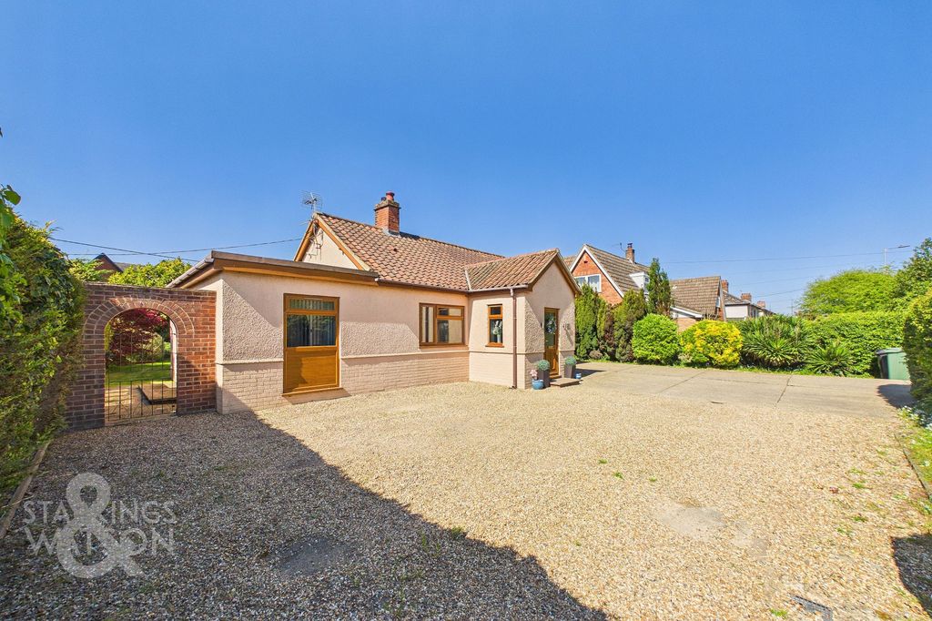 Property photo 1 of 32
