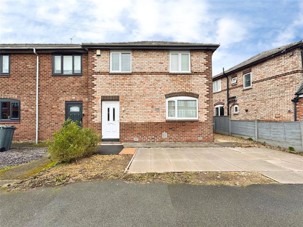 Property photo 1 of 15 Picture No. 14