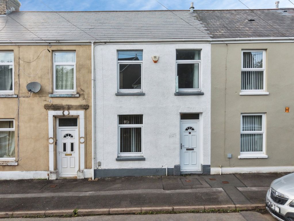 Property photo 2 of 26 3972423