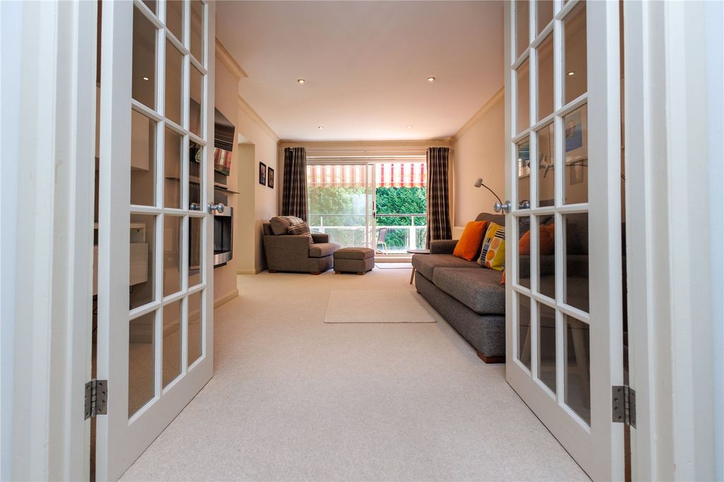 Property photo 2 of 17 Picture No. 05