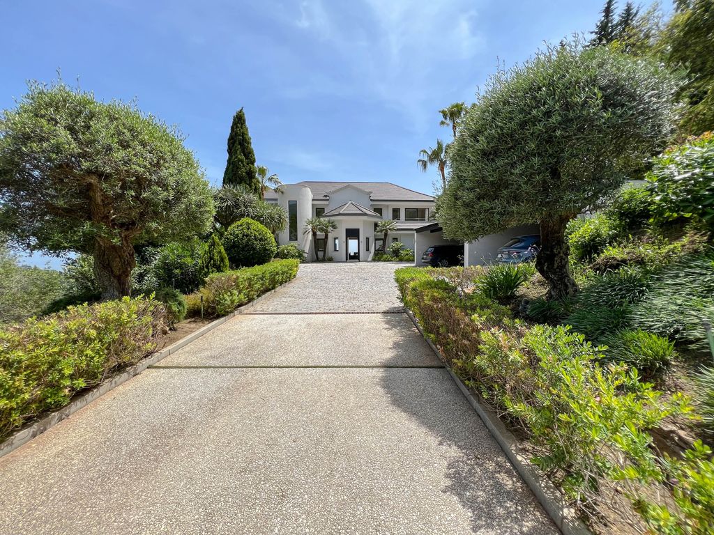 Property photo 3 of 59