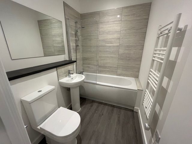 Property photo 2 of 13 Bathroom