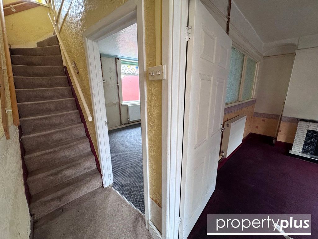 Property photo 2 of 12 Picture No. 06