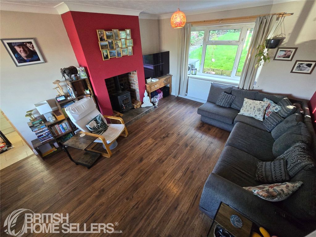 Property photo 2 of 24 Picture No. 06