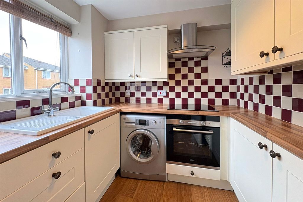 Property photo 3 of 9 Picture No. 34