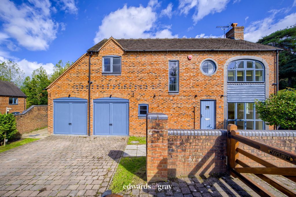 Property photo 1 of 27