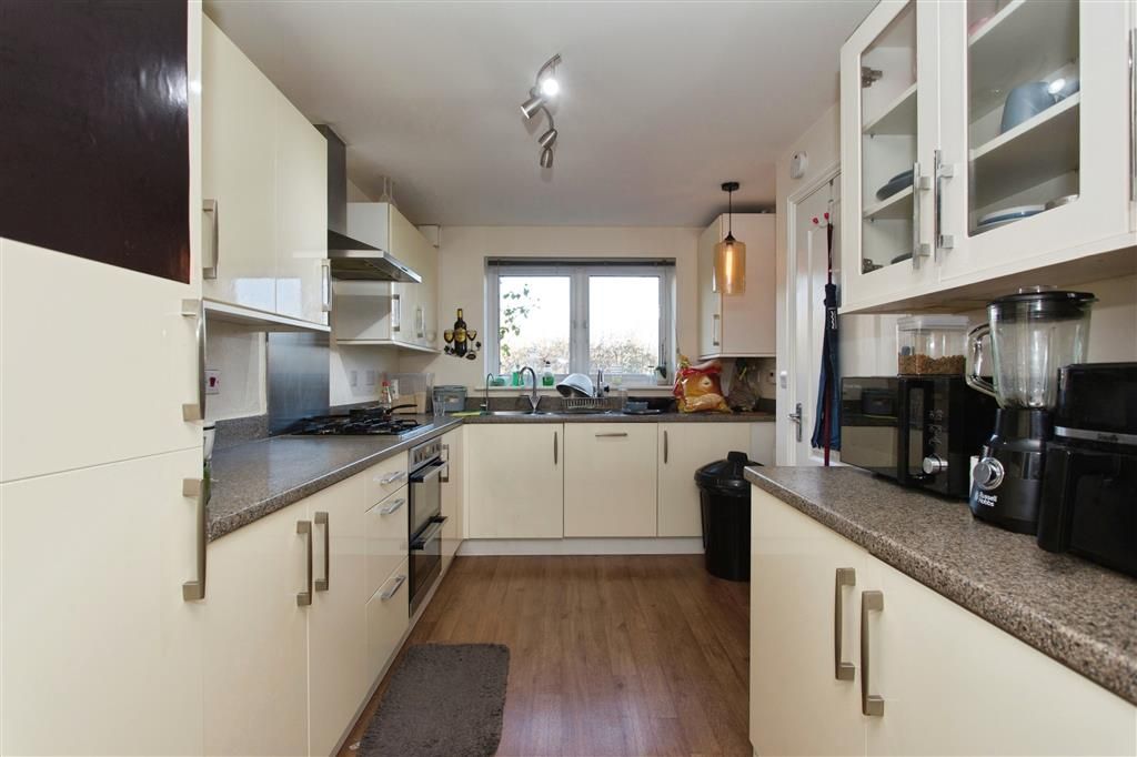 Property photo 3 of 18