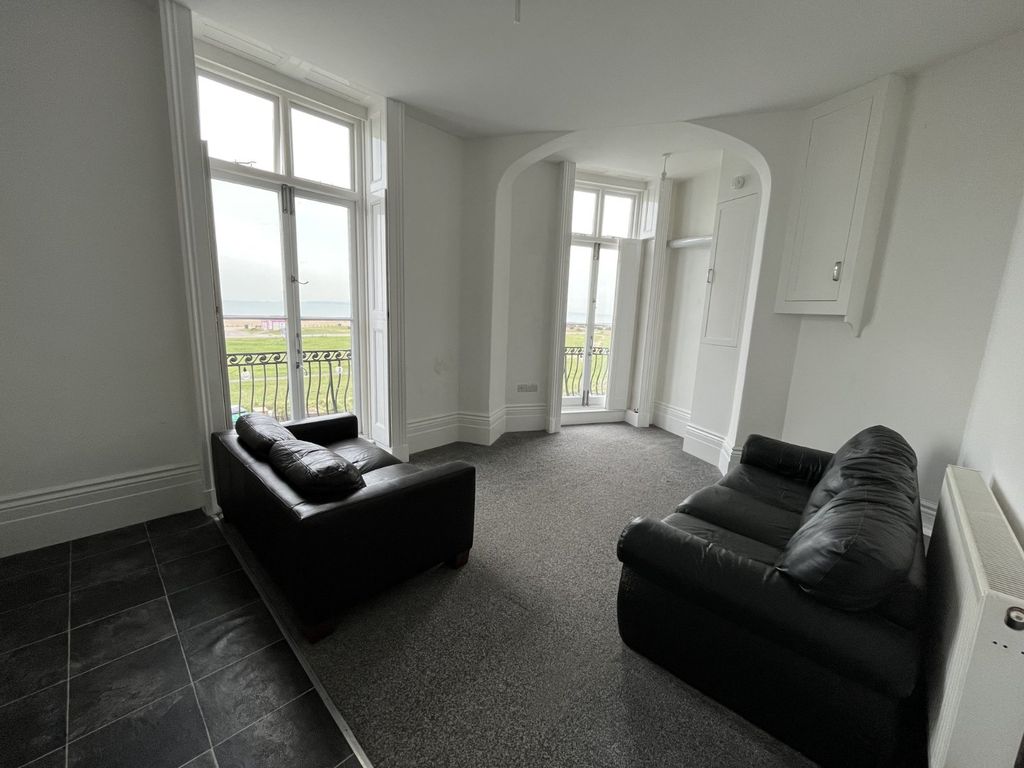 Property photo 3 of 8 Picture No. 02