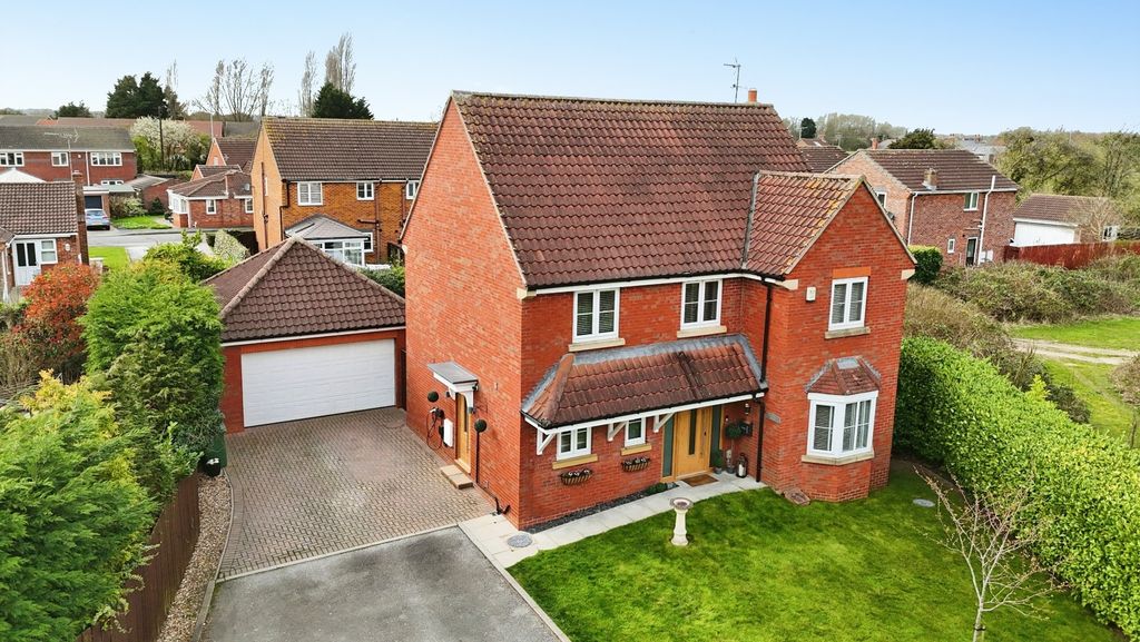 Property photo 2 of 22 4872886