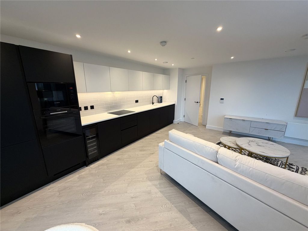 Property photo 3 of 30 Picture No. 13