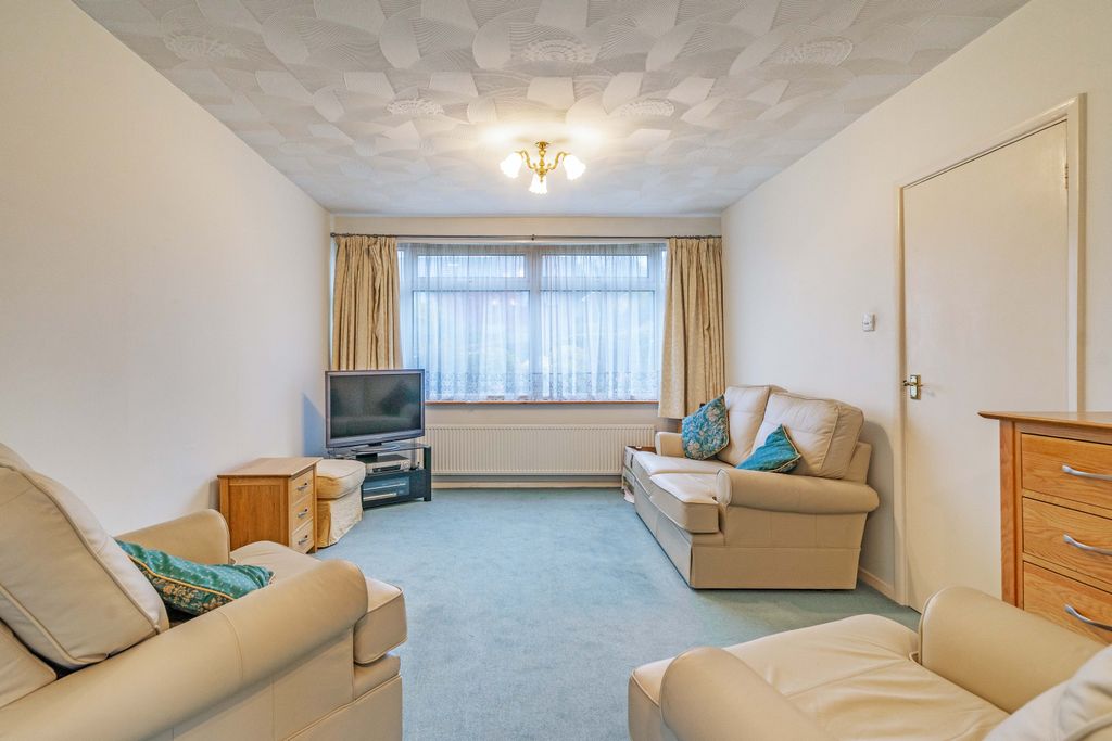 Property photo 2 of 13