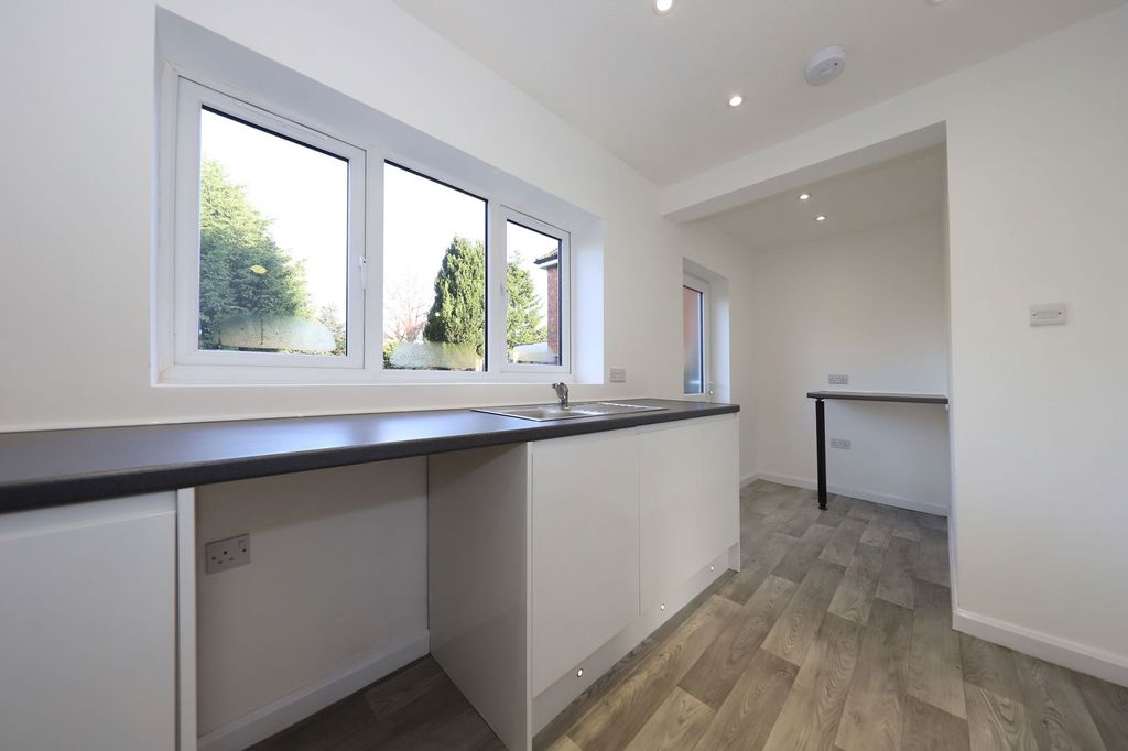 Property photo 3 of 29