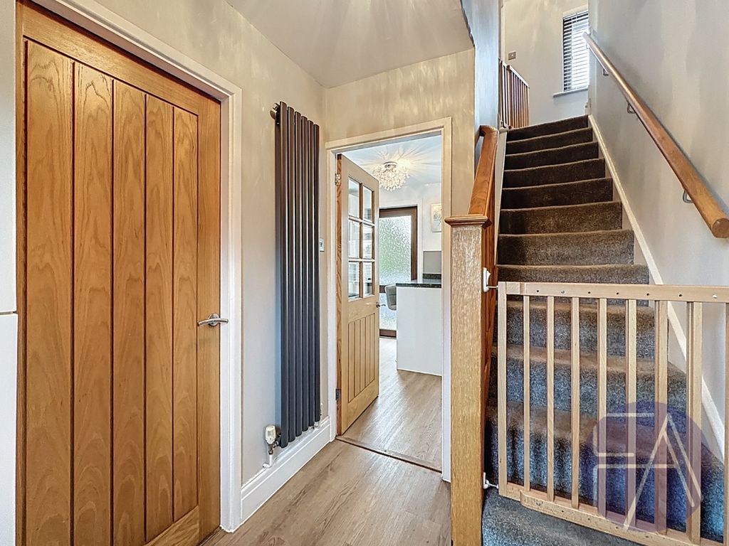 Property photo 3 of 25 4376764