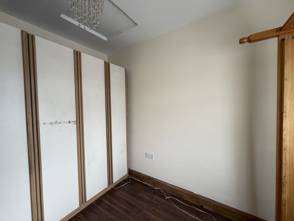 Property photo 3 of 9 Gallery