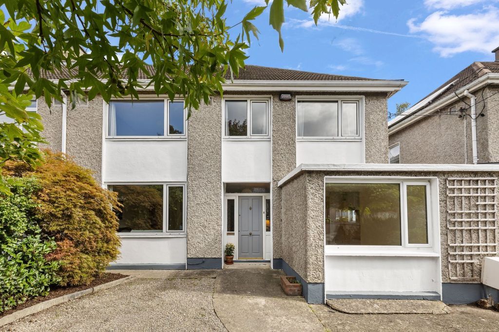 Property photo 1 of 17 Picture No. 12