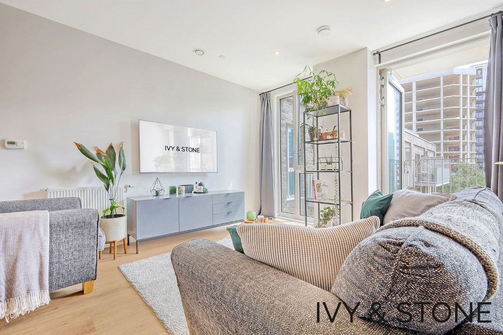 Property photo 1 of 14 4406250