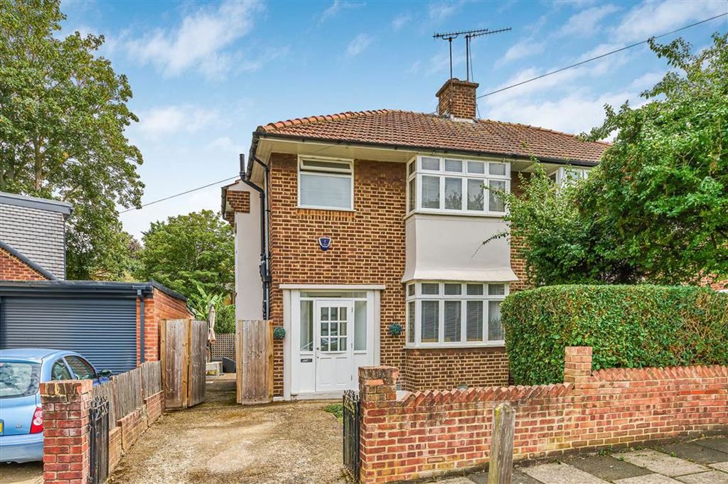 Property photo 1 of 12
