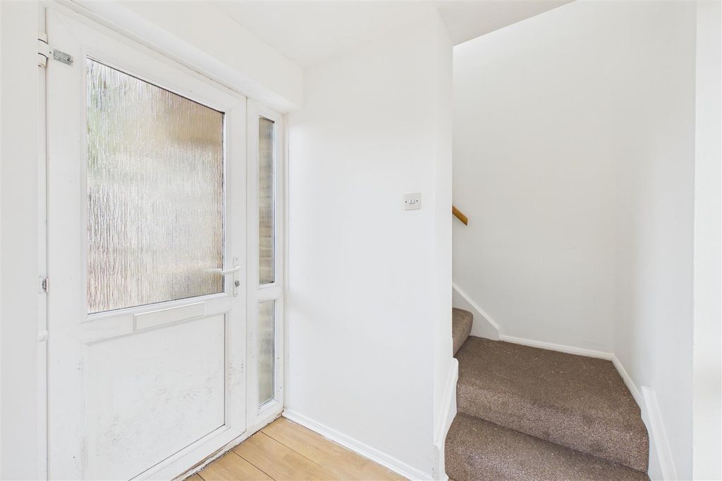 Property photo 2 of 13 Cam04234G0-Pr0407-Still007.Jpg
