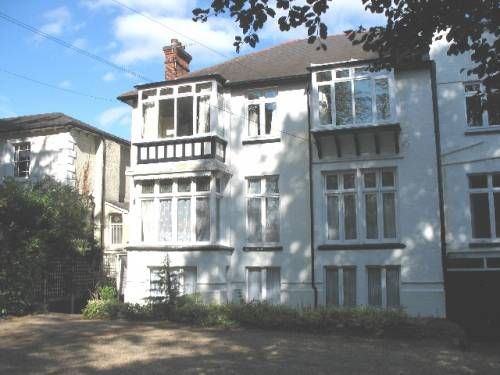 Property photo 1 of 7 3 Bedroom Apartment For Rent