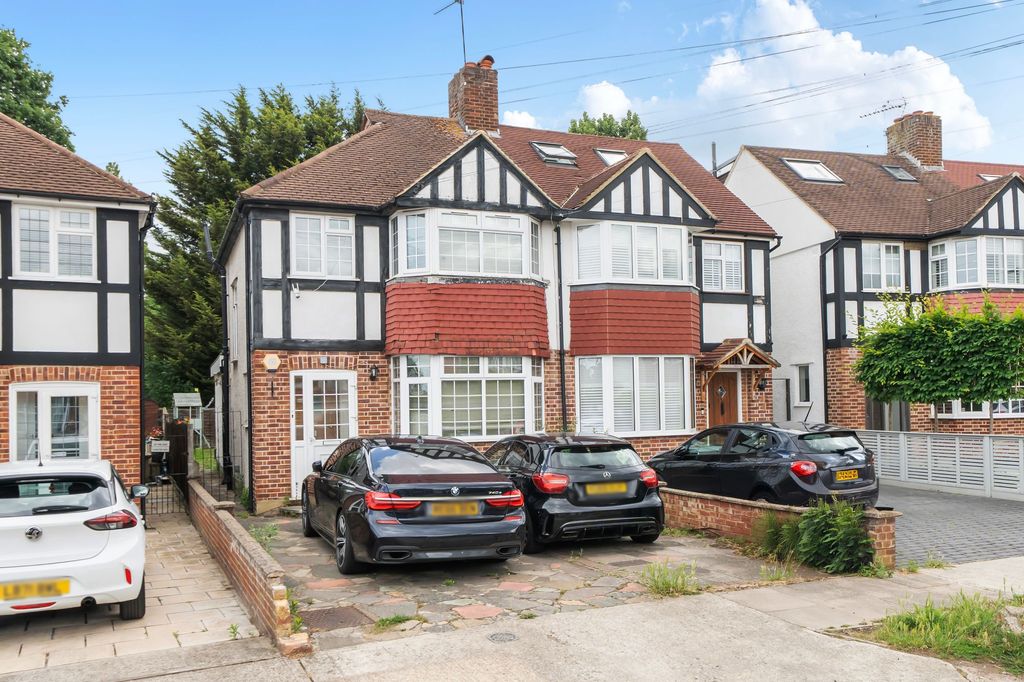 Property photo 1 of 12
