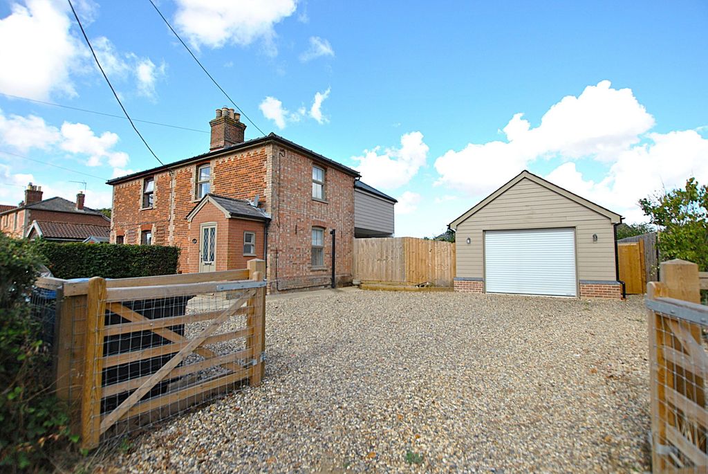 Property photo 1 of 23