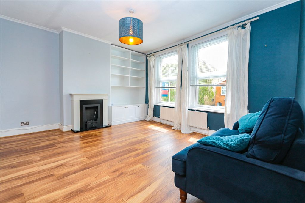 Property photo 2 of 9 Picture No. 20