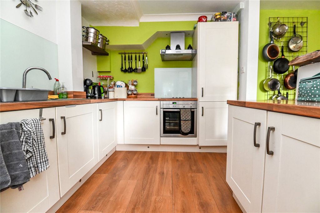 Property photo 2 of 15 Picture No. 04