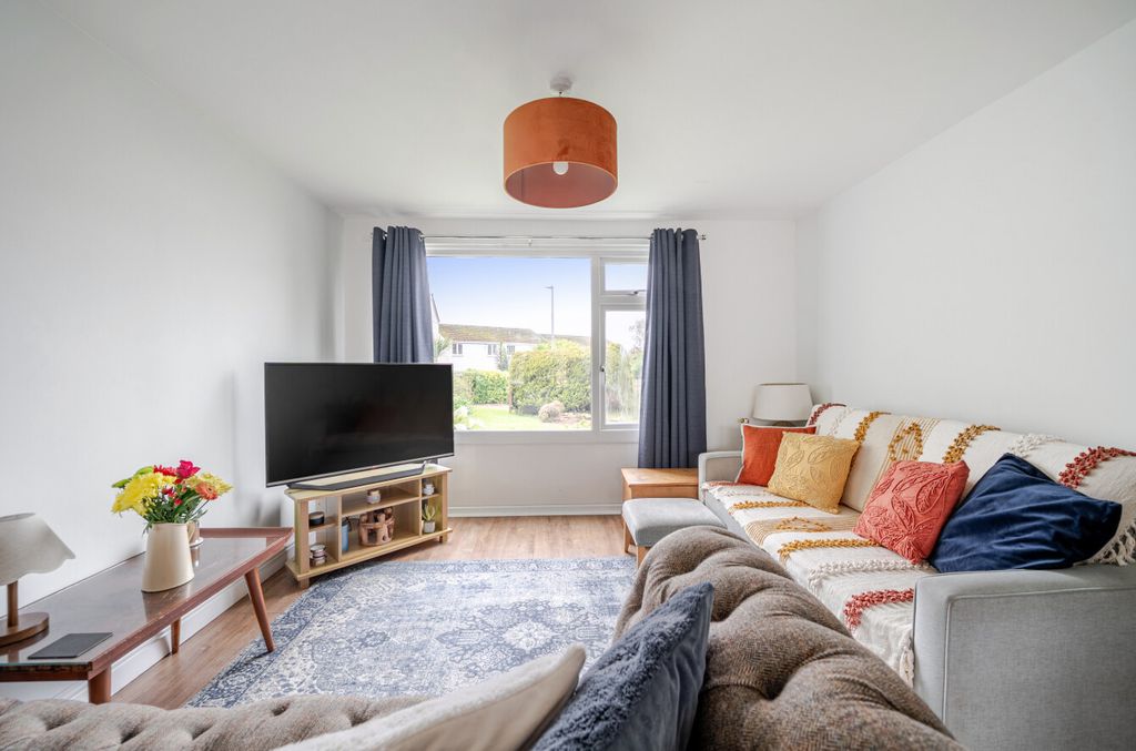 Property photo 2 of 19 2 - 1431293-11-69c2B4...