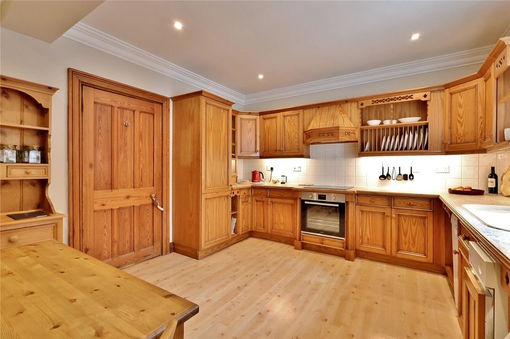 Property photo 2 of 24 Picture 2