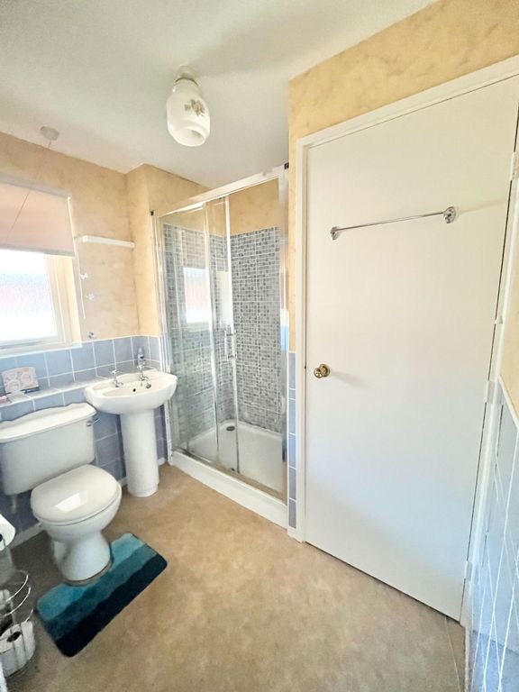 Property photo 3 of 7