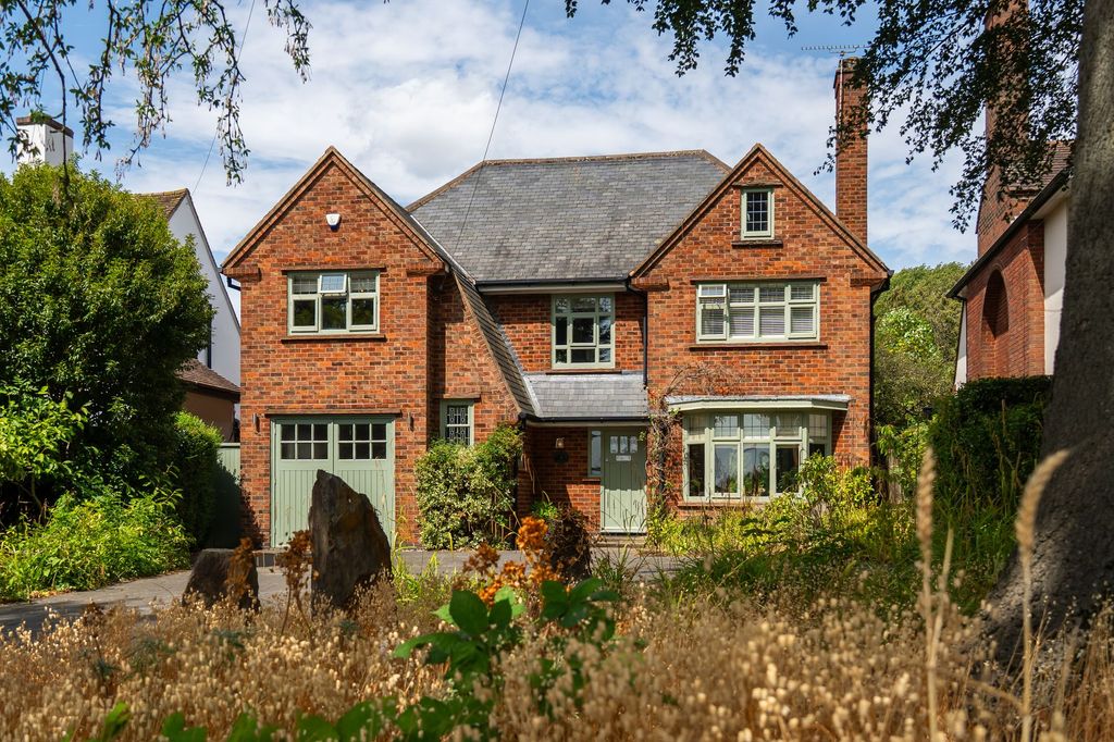Property photo 1 of 61