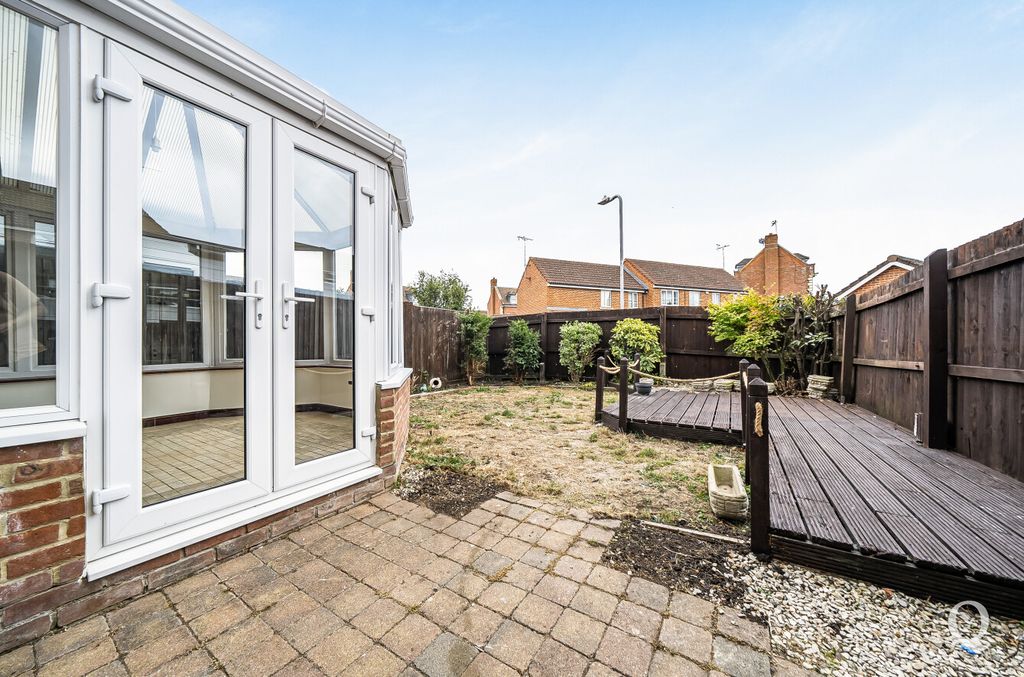 Property photo 3 of 31 F78d61d4-2B14-452...