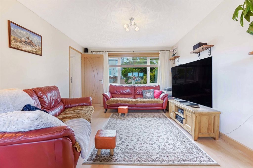 Property photo 2 of 21 Picture No. 03