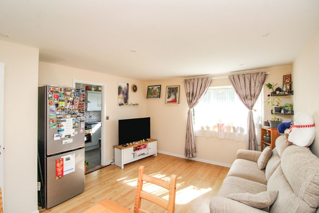 Property photo 3 of 9 Lounge-Dining Room