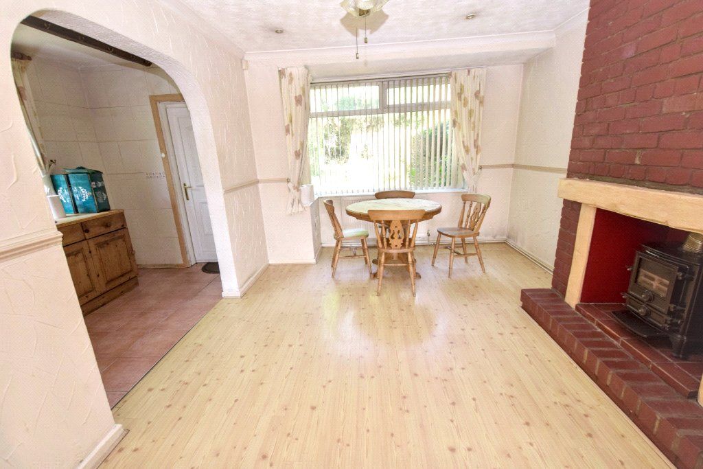 Property photo 3 of 13 Dining Room
