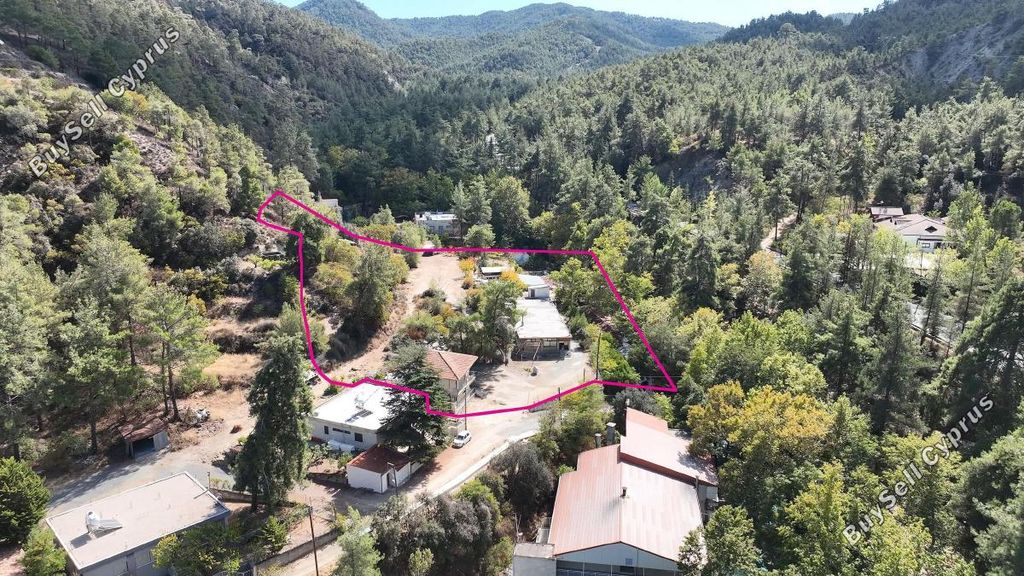 Property photo 2 of 23