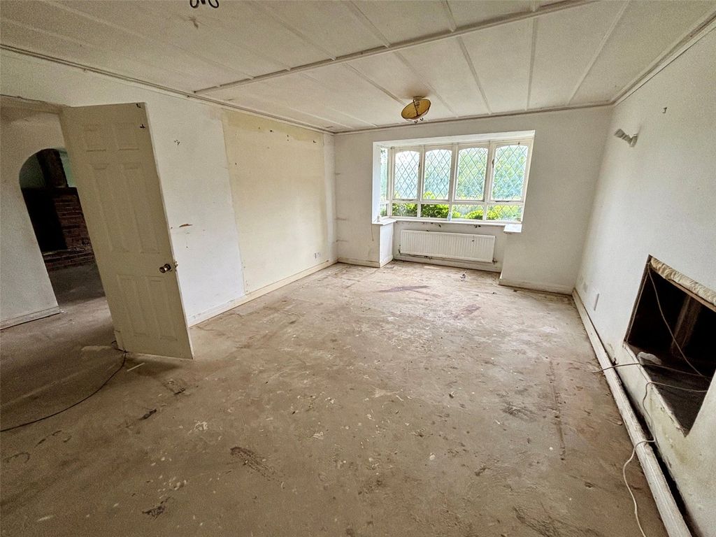 Property photo 2 of 16 Picture No. 17