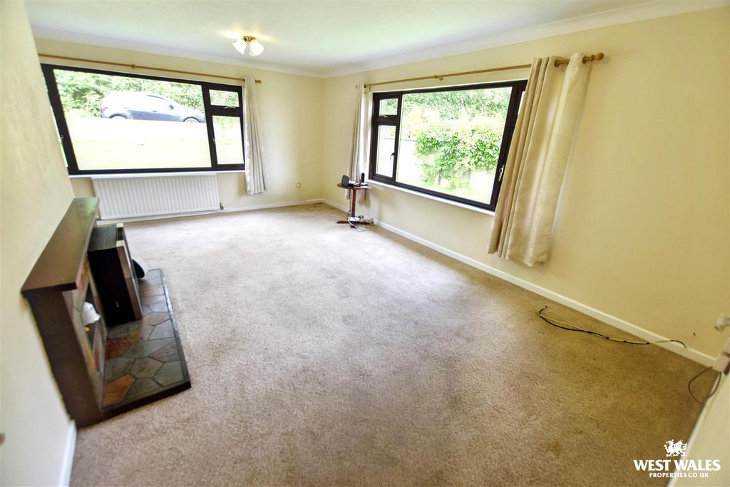 Property photo 3 of 24 14 (4).Jpg
