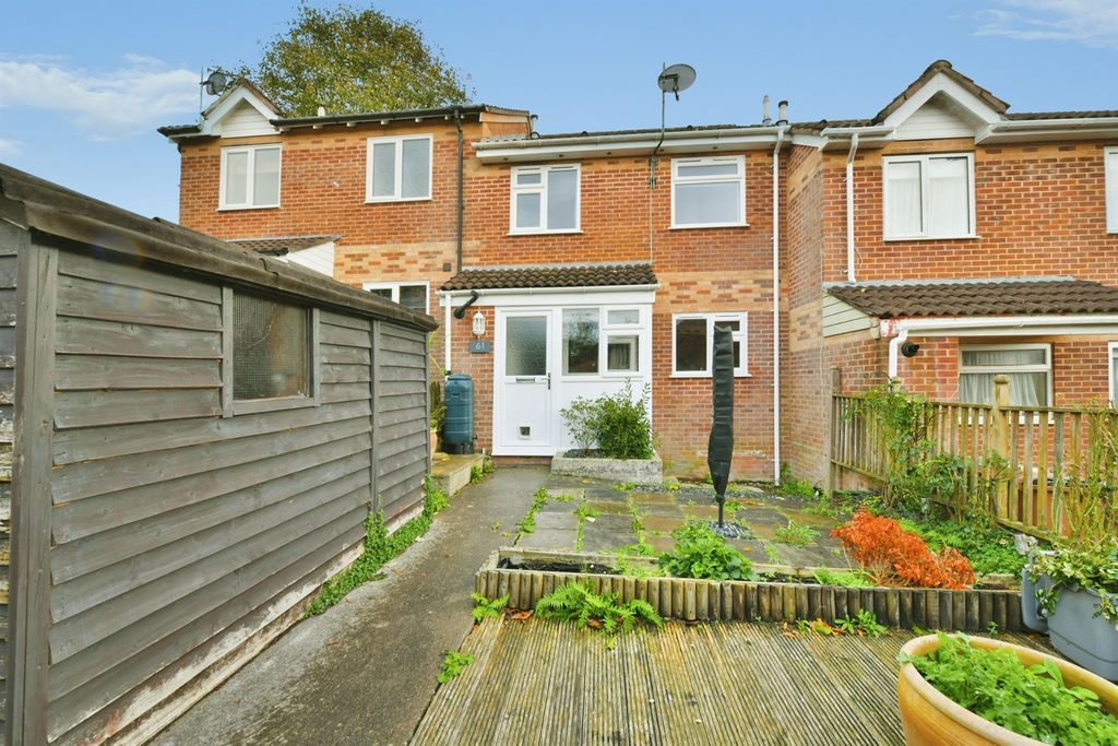 Property photo 1 of 16