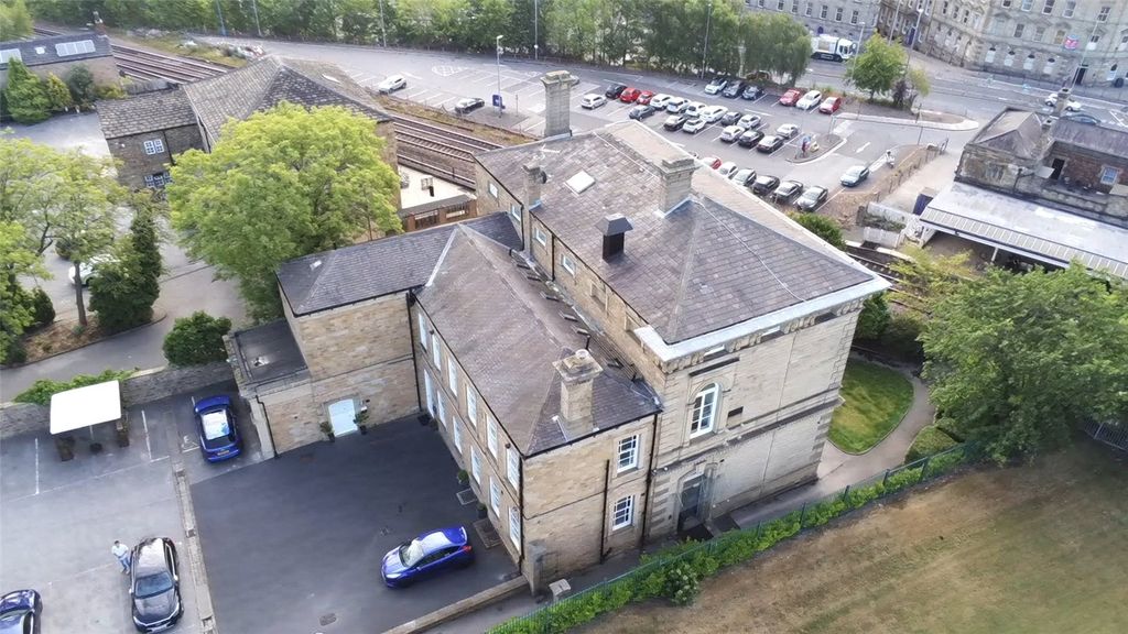 Property photo 3 of 28 Picture No. 03