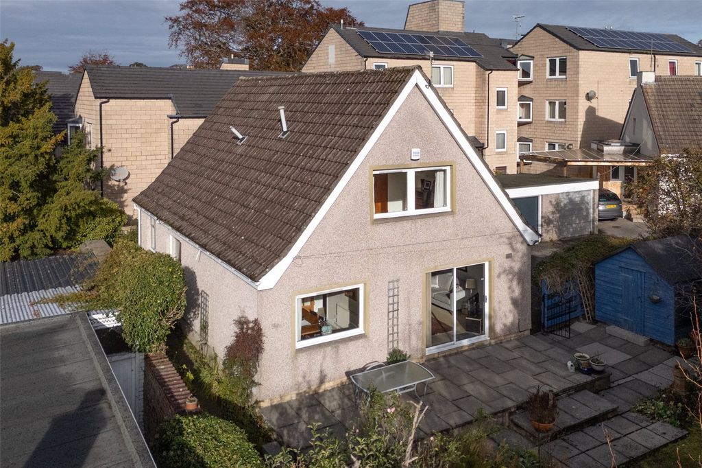 Property photo 1 of 19 Exterior