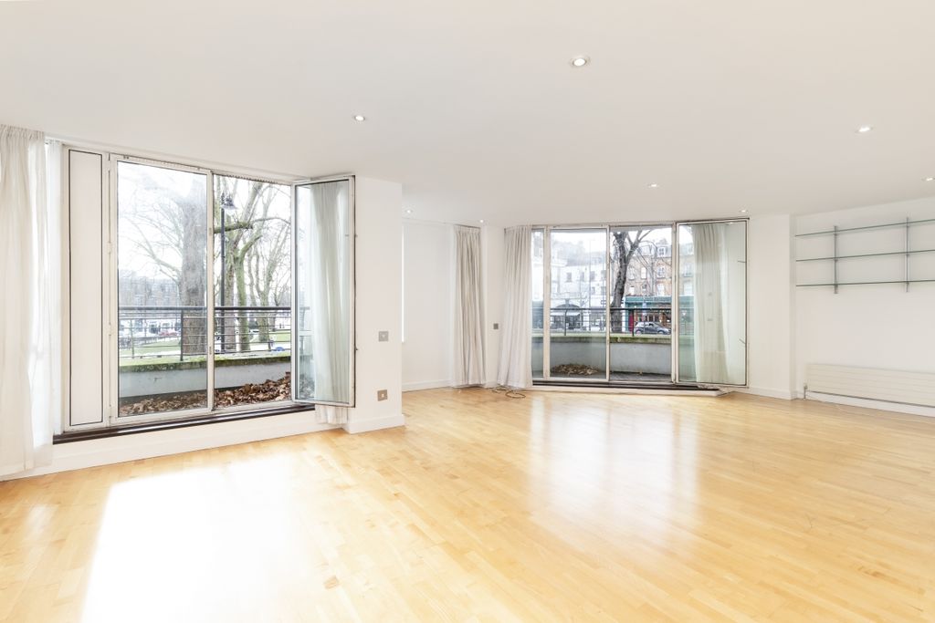Property photo 1 of 11 Rose Court, 8 Isl...