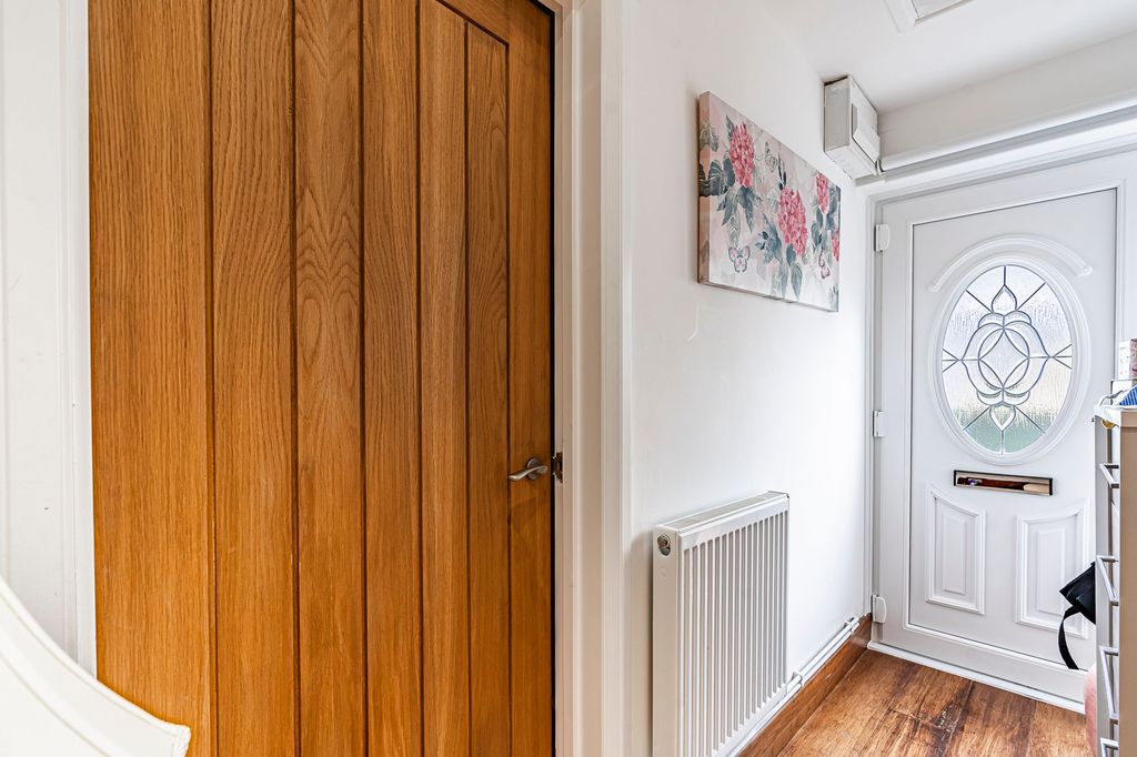 Property photo 3 of 22