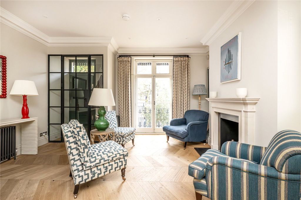 Property photo 2 of 15 Reception 1