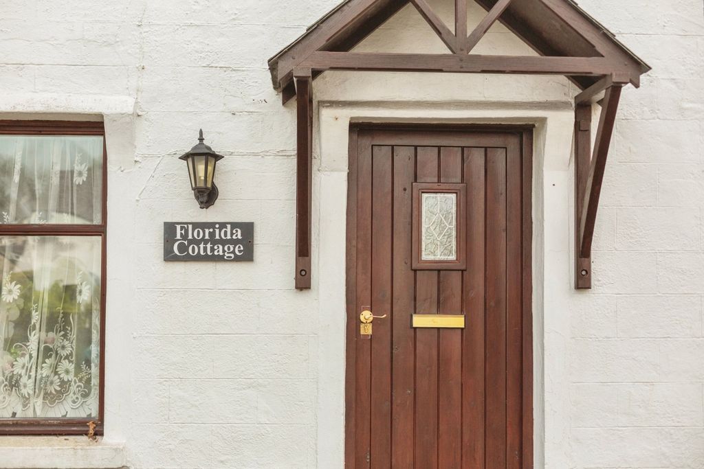 Property photo 1 of 17 Photo