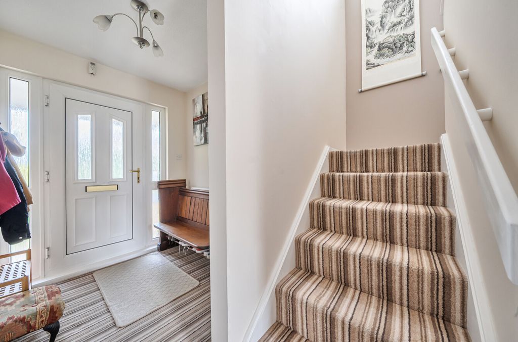 Property photo 2 of 28 1434697-19-69Cbc5...