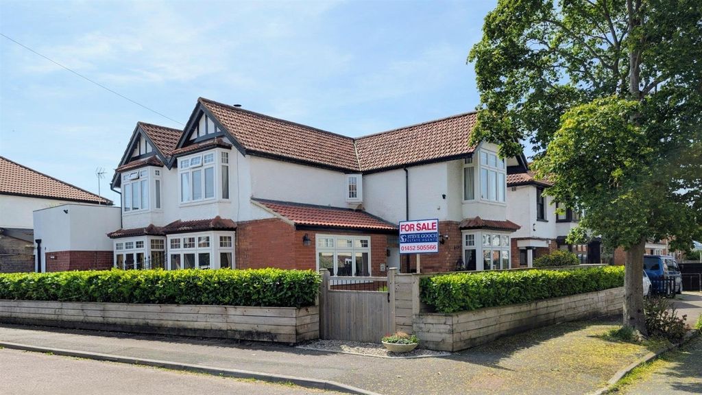 Property photo 1 of 24