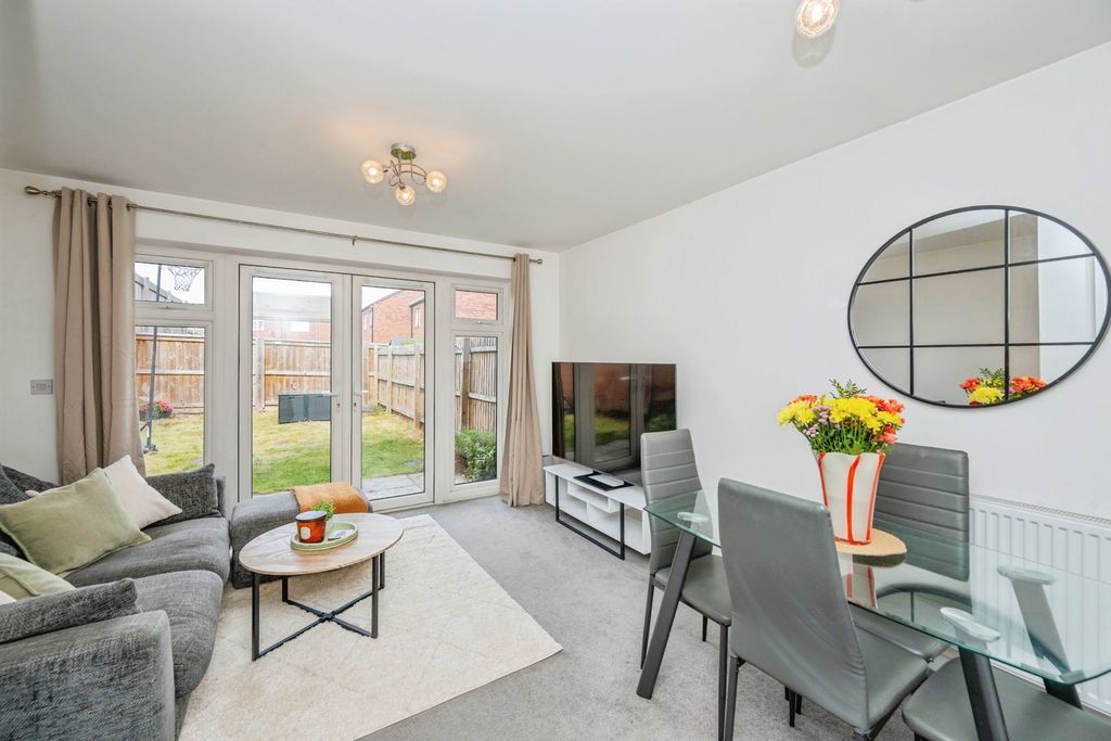 Property photo 2 of 27 Pbox-Img.Jpg