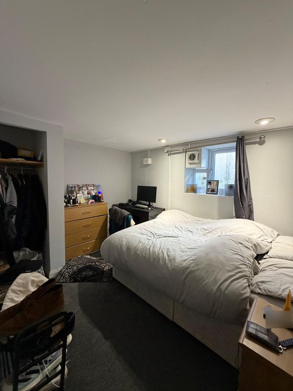 Property photo 3 of 13 Photo 2